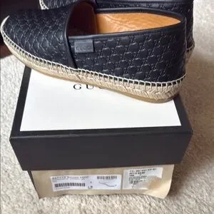 Gucci Black Loafers Slip-Ons with Intricate Leather Design Gucci | Shoes | Gucci Black Loafers Slipons With Intricate  main image 2